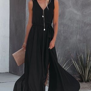 Sleeveless maxi dress